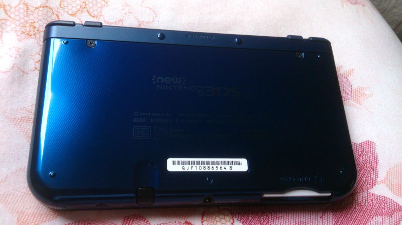 95新日版new3dsll，16g内存，配件齐全