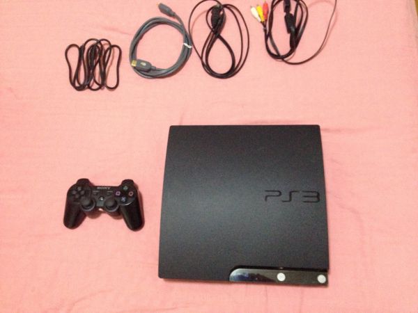 PS3 2012B 硬破4.55系统 640G内置硬盘