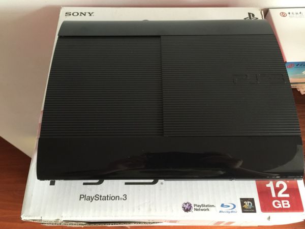 港版 PS3 主机 4012