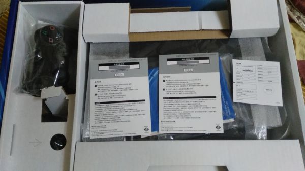 PS4 国行主机  使用时间一个月  