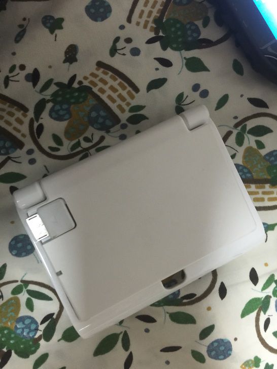 psv1000港版3g wifi版64g内存卡 附带20个大作的单机版