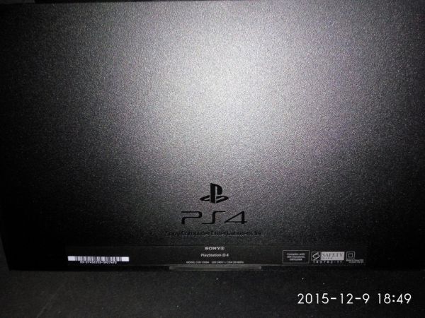 ps4港版1106A单机标配9.5新