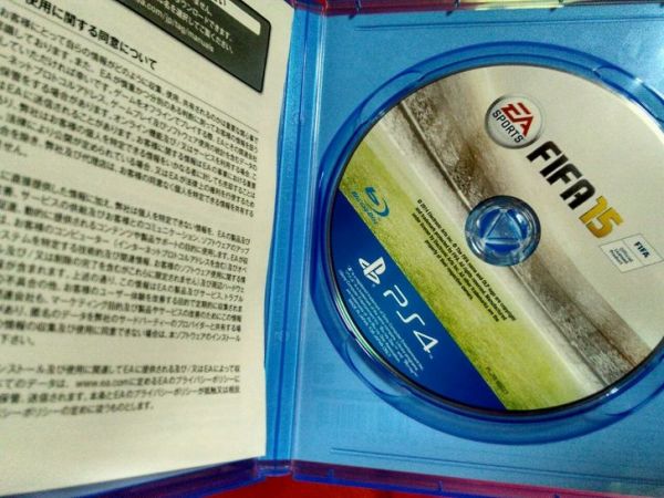 PS4 FIFA15 日版