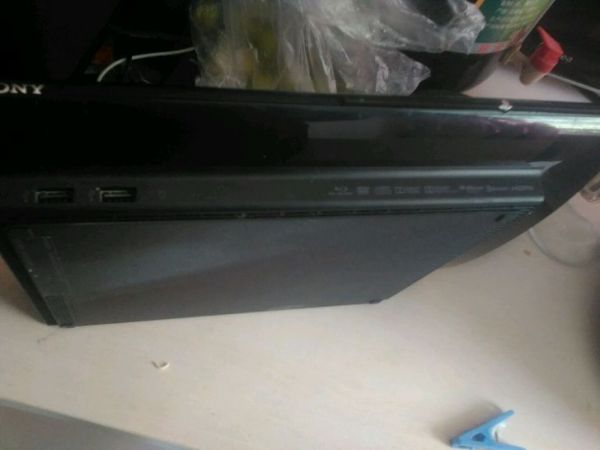 PS3 4012 250G双手柄带3个游戏