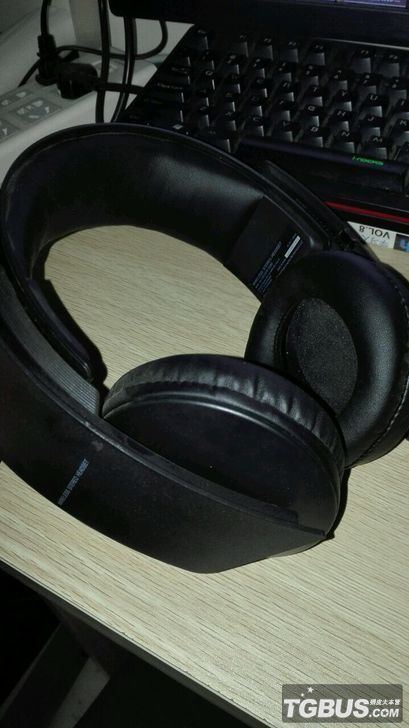 索尼SONY7.1声道蓝牙耳机 金耳机 支持ps3 ps4 pc
