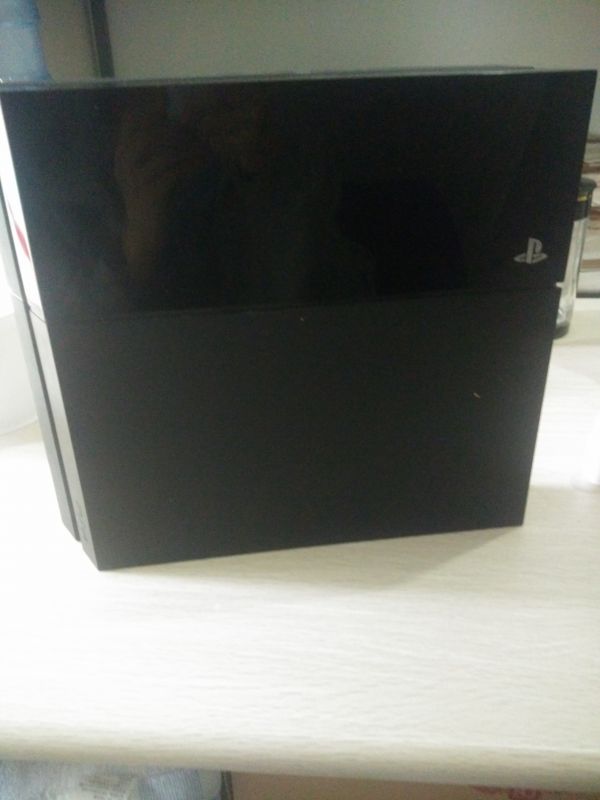 PS4 1100a