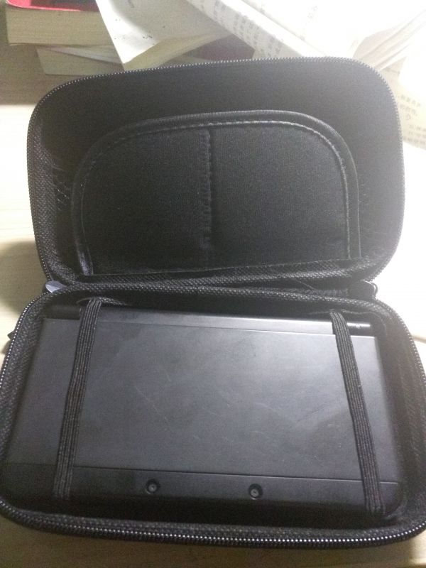 NEW3DS 新小三，无卡破解带32G卡，送包读卡器