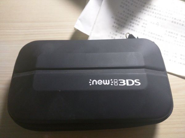 NEW3DS 新小三，无卡破解带32G卡，送包读卡器