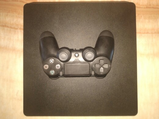 PS4   slim  500g