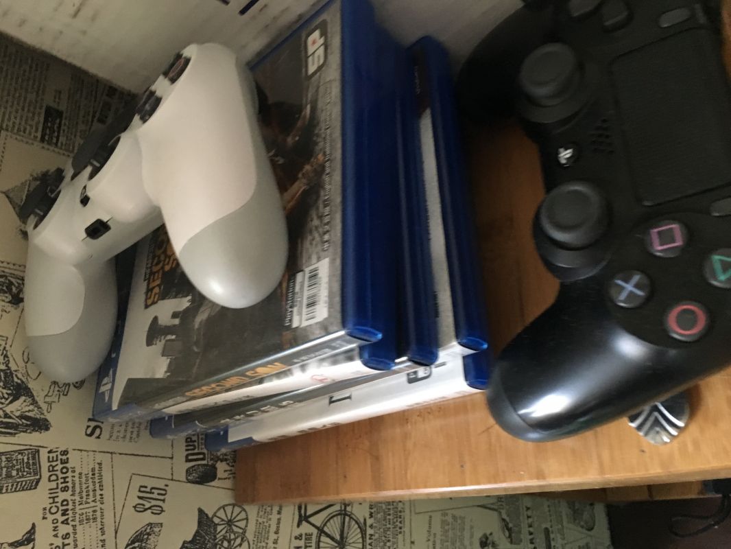 playstation 4 Slim